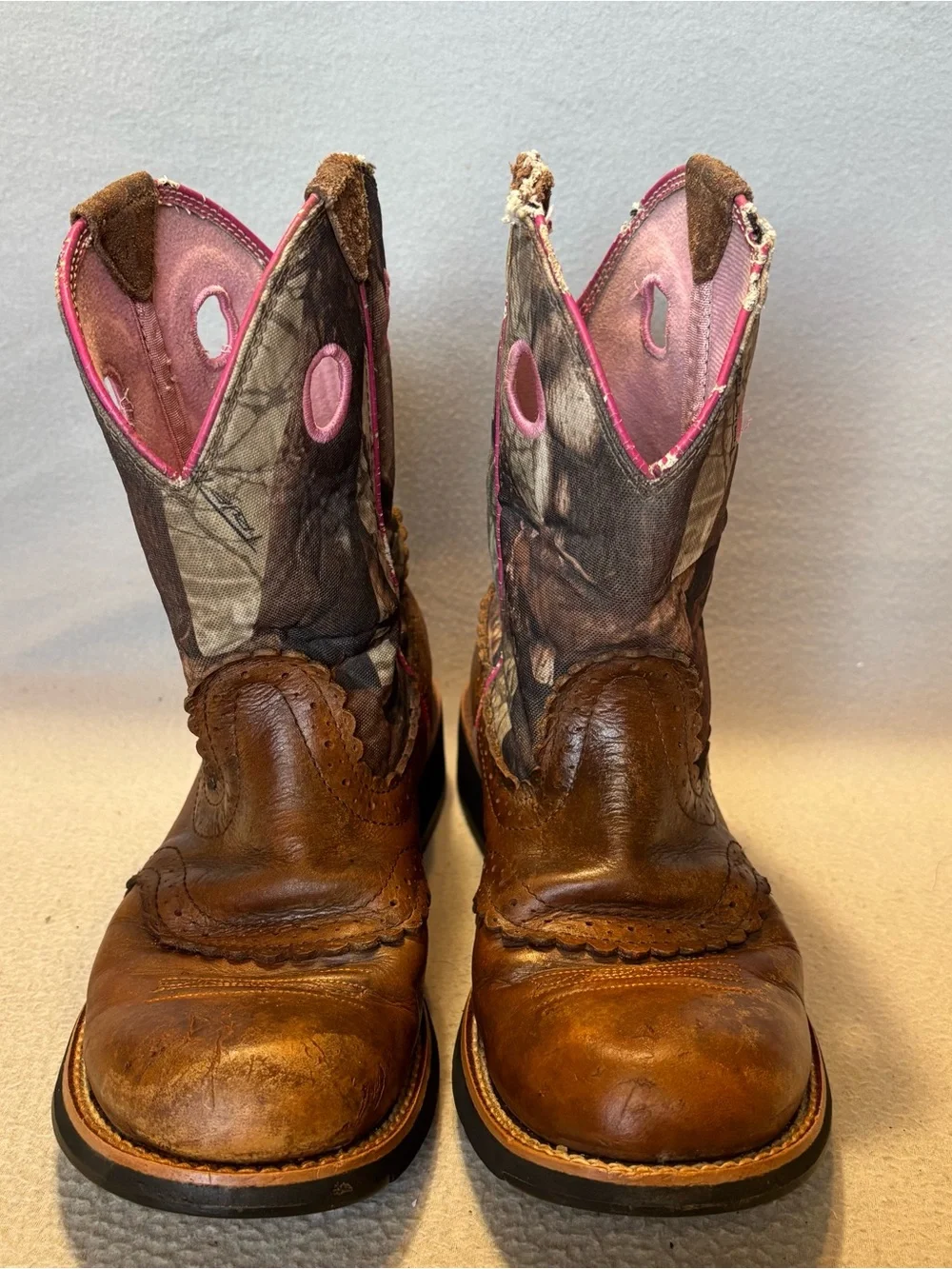 Ariat Fatbaby 9.5B Brown Leather, Pink Camo Western Cowgirl Boots